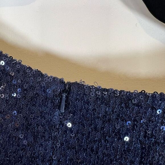 NWT Mac Duggal V-Neck Sequin Wrap Waist Gown Midnight Size 18 - Picture 13 of 15